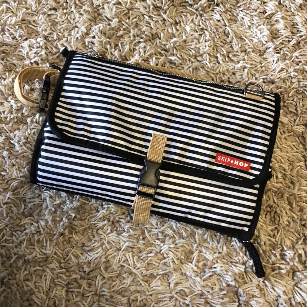 NWOT Skip Hop Diaper Changing Mat/Clutch